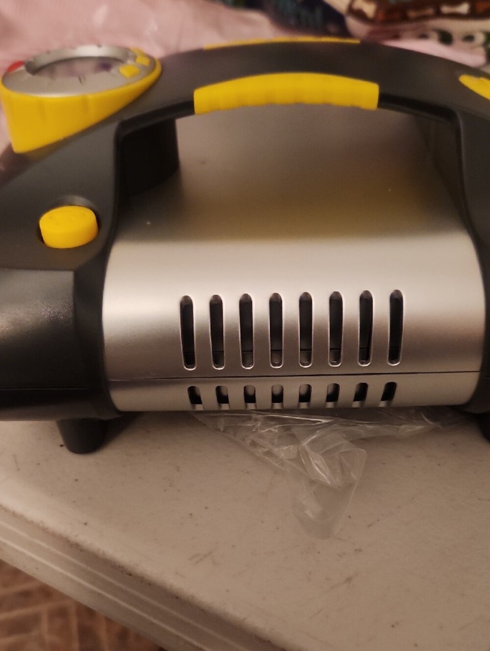 Tire Inflator - Picture 2 of 4